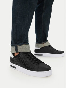 Armani Exchange Снікерcи Armani Exchange XM000140 AF11916 MC011 Чорний