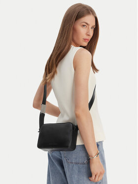 Calvin Klein Ročna torba Calvin Klein K60K612555 Črna