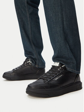 Armani Exchange Снікерcи Armani Exchange XM002205 AF21444 UC001 Чорний