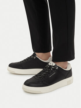 Armani Exchange Снікерcи Armani Exchange XM001722 AF17540 MC138 Чорний