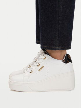 Guess Sportcipők Guess FLTRZY ELE12 Fehér