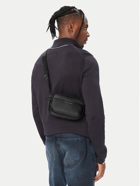 Armani Exchange Мъжка чантичка Armani Exchange XM002583 AF22651 UC001 Черен