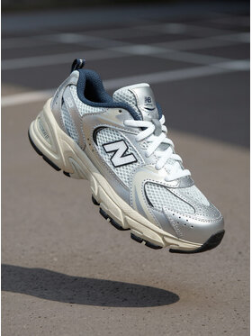 New Balance Sneakersy New Balance GR530KA Strieborná
