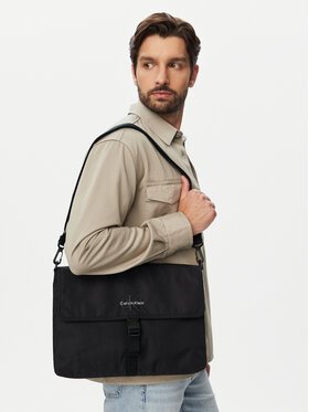 Calvin Klein Bandolera Calvin Klein Bold Laptop Sleeve W/ Strap (Nyl LV04D1222G Negro