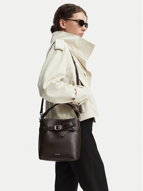 Calvin Klein Handtasche Calvin Klein Buckle Mini Bucket Crossbody LV04F3550G Braun