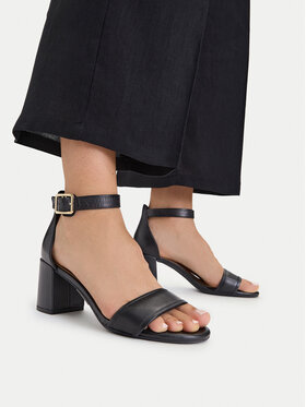 Clarks Босоніжки Clarks Ezoria Mae 26181295 Чорний