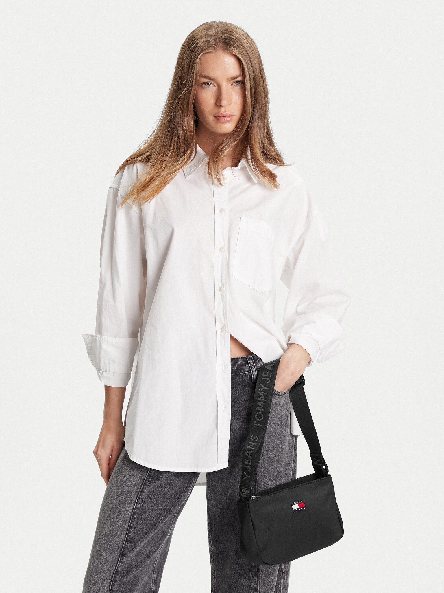 Handtasche Tommy Jeans Tjw Daily Shoulder Bag AW0AW17544 Schwarz, Größe NOSIZE